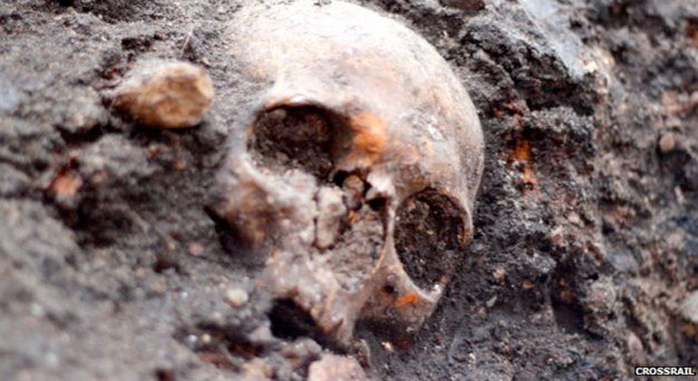 More than 400 skeletons and numerous artefacts have previously been uncovered 